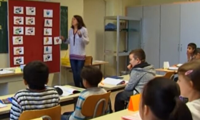 Школа в Германии, кадр из видео