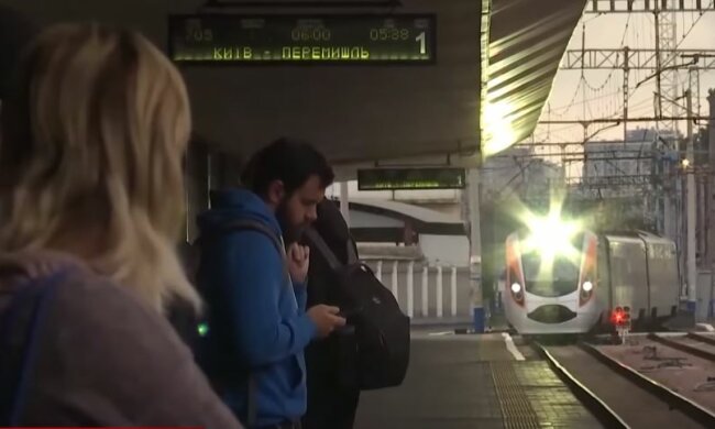 Укрзалізниця, скріншот: YouTube