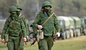 Військові РФ "віджимають" авто у городян