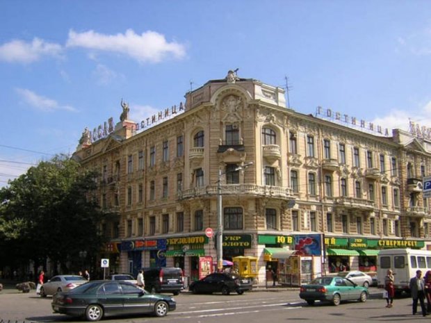 В Одессе зарезали директора гостиницы "Пассаж"