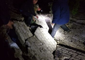 Під Києвом труп підлітка знайшли під завалами, все дуже дивно - копи заплуталися