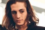 Брутальный рокер Дамиано Давид из Måneskin похвастался вязанными трусиками: "Бабушка позаботилась"