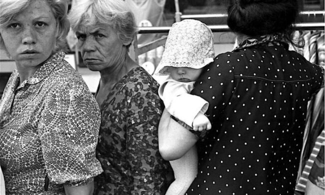 Очередь превращает нас в неуравновешенных скандалистов