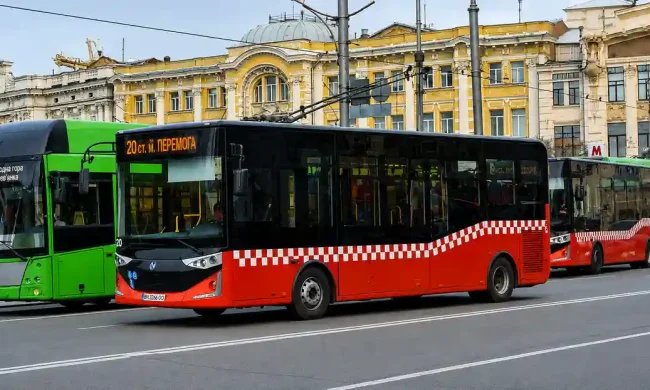 Автобуси та тролейбуси в Харкові
