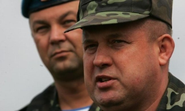 Порошенко назначил главкомом виновника разгрома под Дебальцево