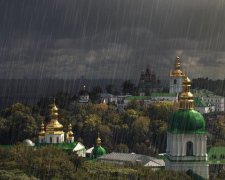 Sinoptik: погода в Києві 3 липня прополощить столицю до нитки
