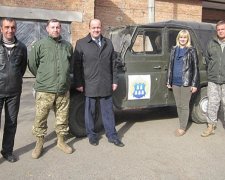 Бійцям 93-ої бригади подарували новий автомобіль (фото)