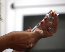 Рахунок пішов на десятки: смертельна інфекція вчепилася в українців