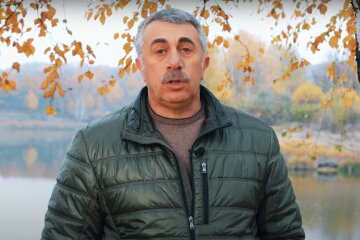 Доктор Комаровський, скріншот з відео