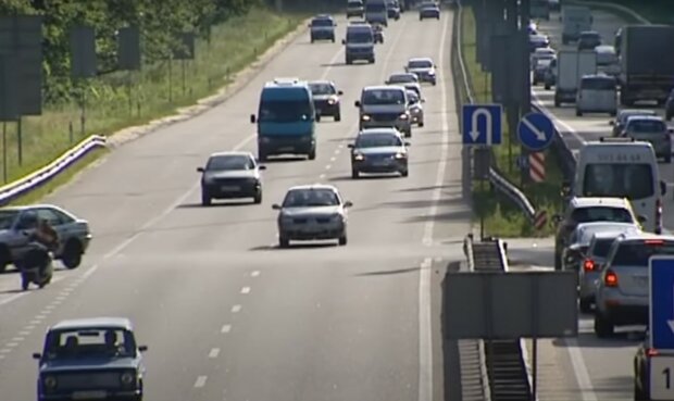 киевские дороги, скриншот из видео