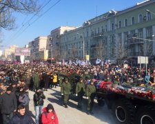 Гіві відправився до Мотороли на КамАЗі