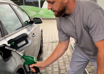 АЗС. Фото: скрин youtube