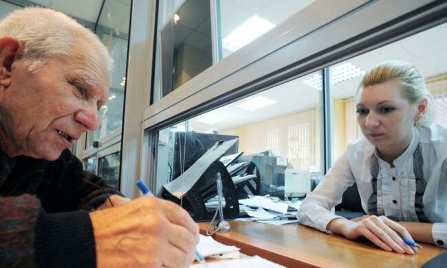 Затримки пенсії компенсують грошима