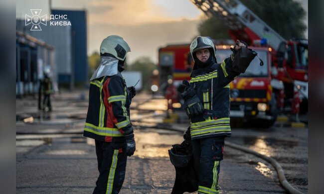 Пожежа в Голосіївському районі Києва після атаки