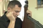 Тернополянин создал уникальную бандуру без единого куска дерева, мир ахнул: "Как скрипка Страдивари"