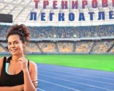 Настя Каменских показала как нужно качать ягодицы