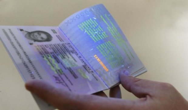 Наступного року українці замінять внутрішні паспорти на ID-карти