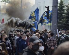 Под судом по Медведчуку произошли столкновения