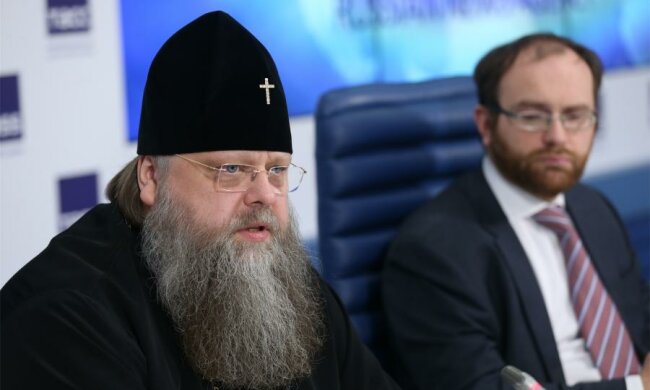У РПЦ відмовилися обговорювати "дива" погруддя Миколи ІІ