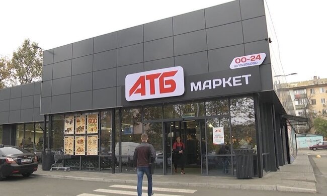 АТБ вразив антисанітарією на карантині, собак пускають, а людям зась