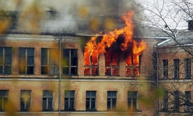 В Запорожской области горела сельская школа