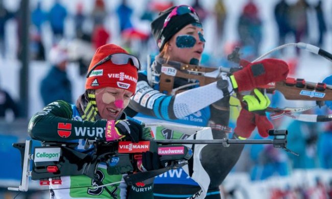 Норвезькі біатлоністки виграли естафету на Кубку світу, збірна України стала 14-ю