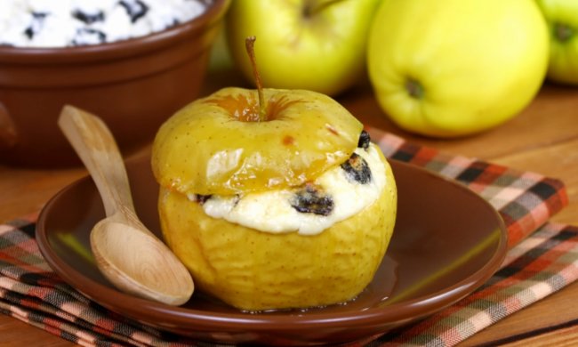 Простий і корисний рецепт запечених яблук: секрет криється у ванілі