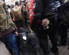 Стало известно количество пострадавших в столкновениях на Грушевского