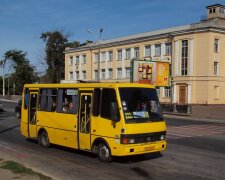 "Выйди вон, нищеброд": в Днепре быдло-маршрутчик набросился на школьника