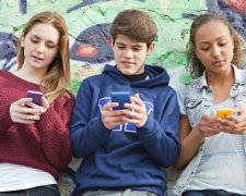 Новий флагман Samsung переміг у двобої з iPhone X