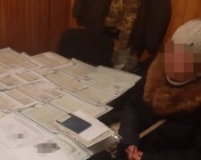 На Донбасі бойовики змушували перевізників збирати базу "потенційних диверсантів"