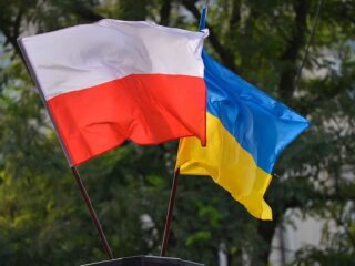 Варшава помощь украинцам