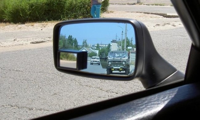 Майже всі водії неправильно налаштовують дзеркала