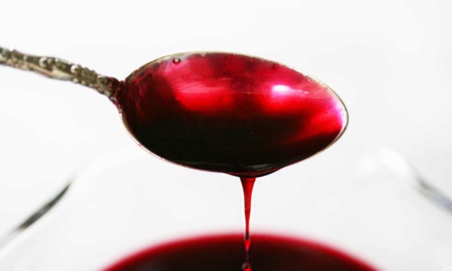 Рецепт пікантної гранатової заправки для салатів