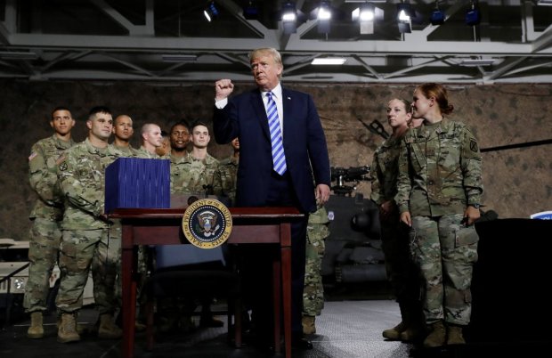Трамп вивів війська із Сирії та заявив про перемогу над терористами