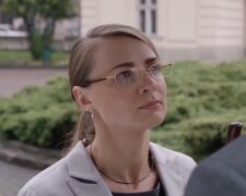 Ольга Жуковцова, кадр из сериала "Слуга народа"