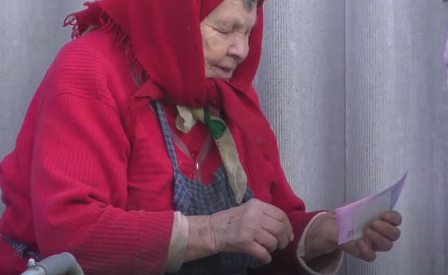 Пенсіонерка. Фото: скрін youtube