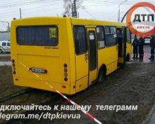 Киевляне засняли погоню копов за угнанной маршруткой