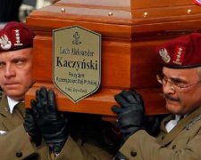 Знахідка в труні Леха Качиньського шокувала експертів
