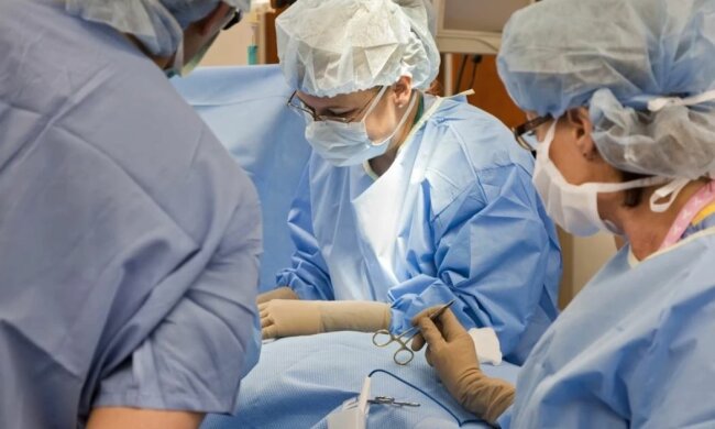 Операція, скріншот: YouTube