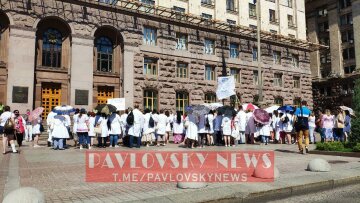 протест лікарів, фото: PavlovskyNews