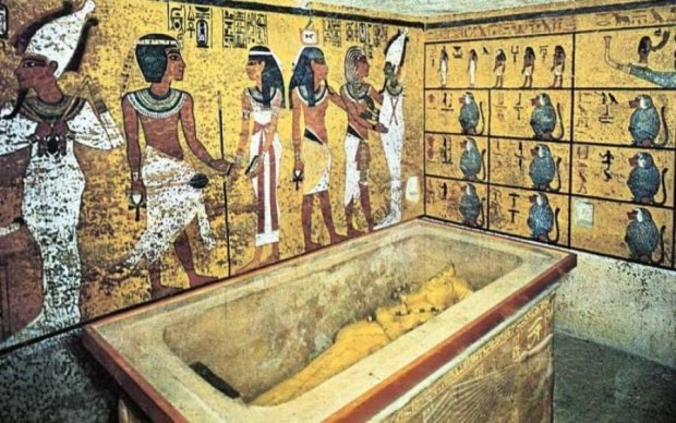 Археологи обнаружили загадочное захоронение древних египтян
