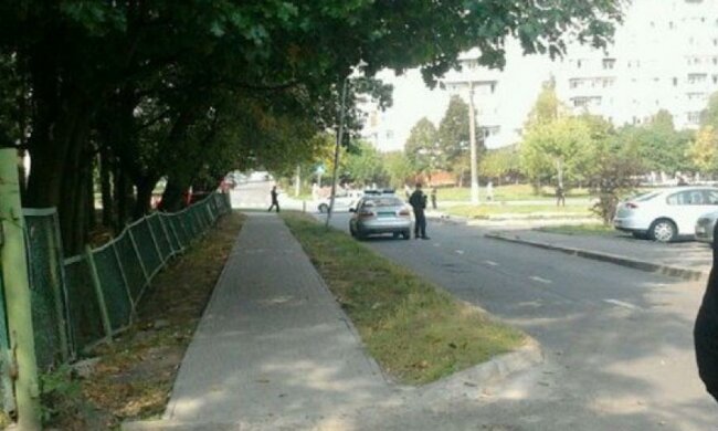 Поліцейські шукали гранату в львівській школі