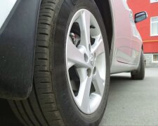 Великі колеса: фото скрін Ютуб