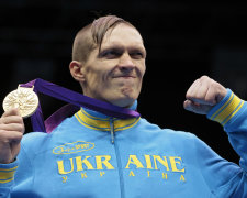 Олександр Усик, абсолютний чемпіон світу з боксу