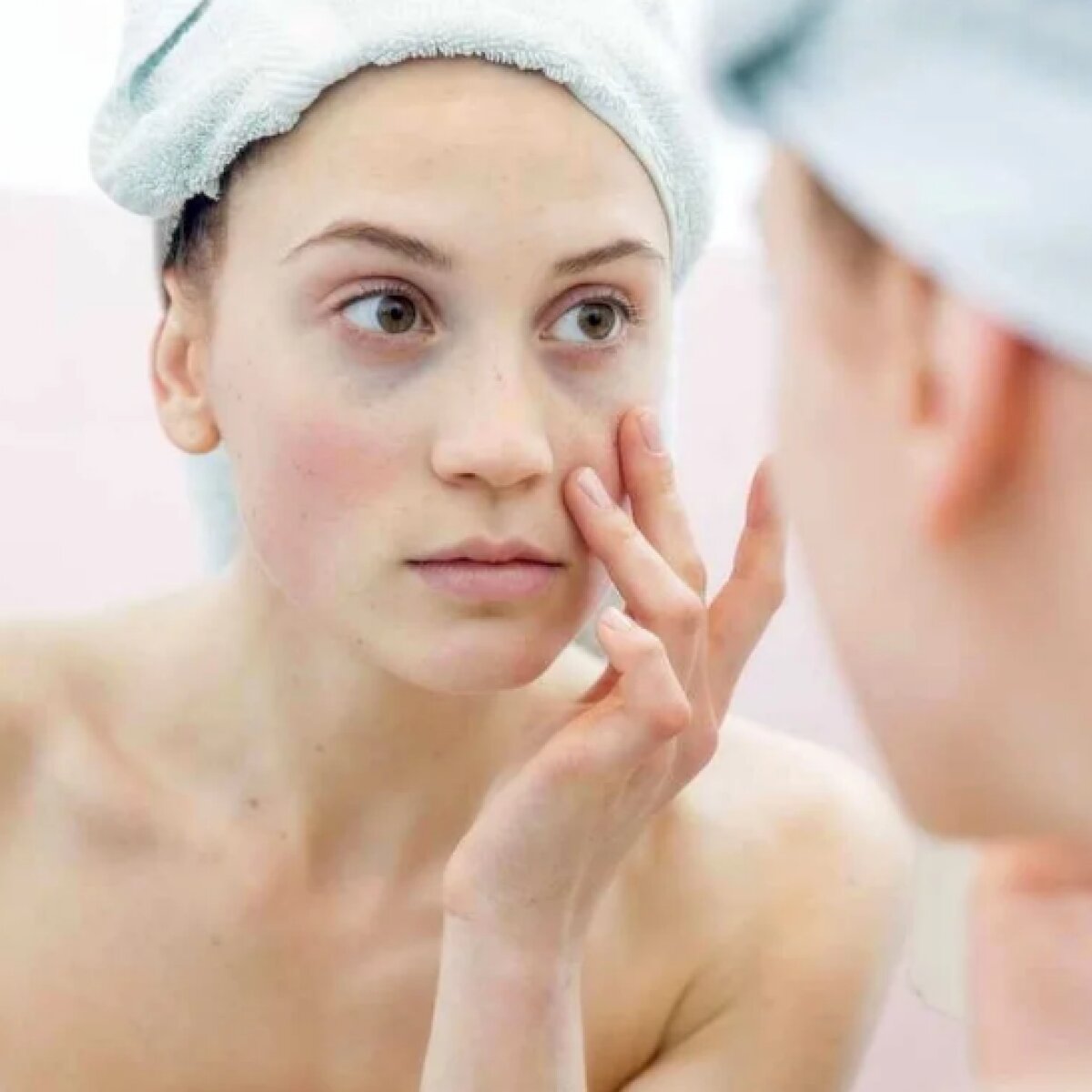 Убираем “гусиные лапки” вокруг глаз: народная медицина или косметология?