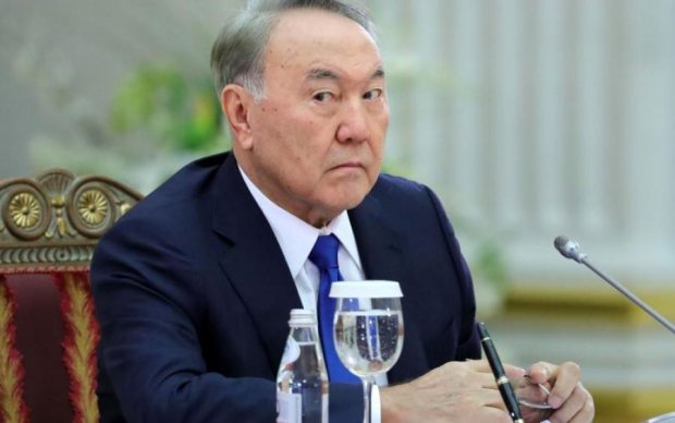 Робот-убийца не справился с Назарбаевым