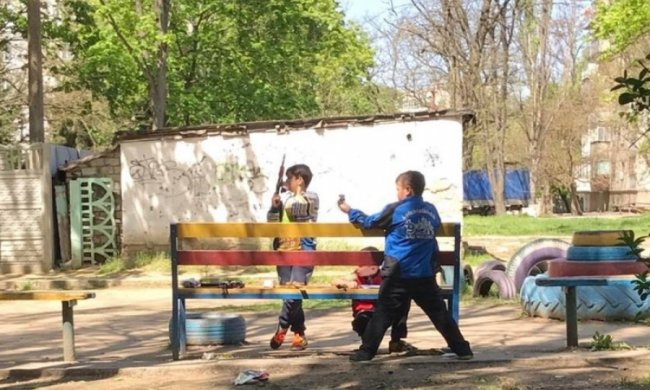 Сам ти "сєпар": як миколаївські діти у війну на Донбасі грали