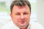 У крісло Садового мітить відомий лікар