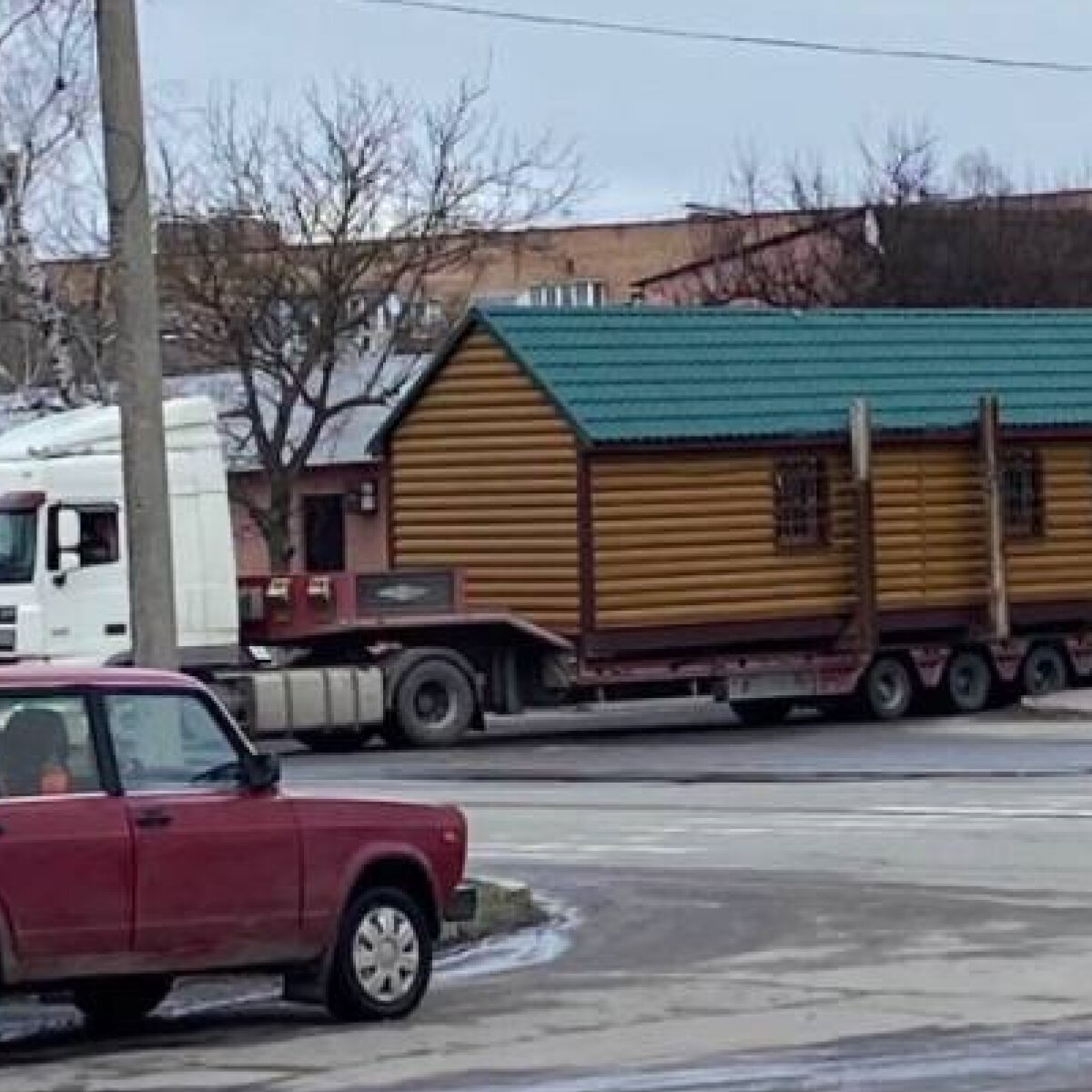 Молитва там, где удобно: под Полтавой заметили 